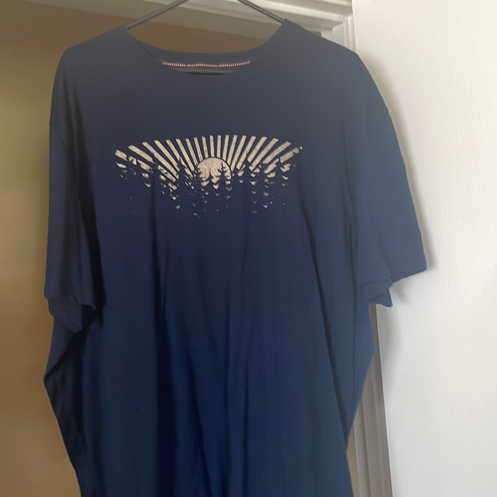 Mens navy T-shirt